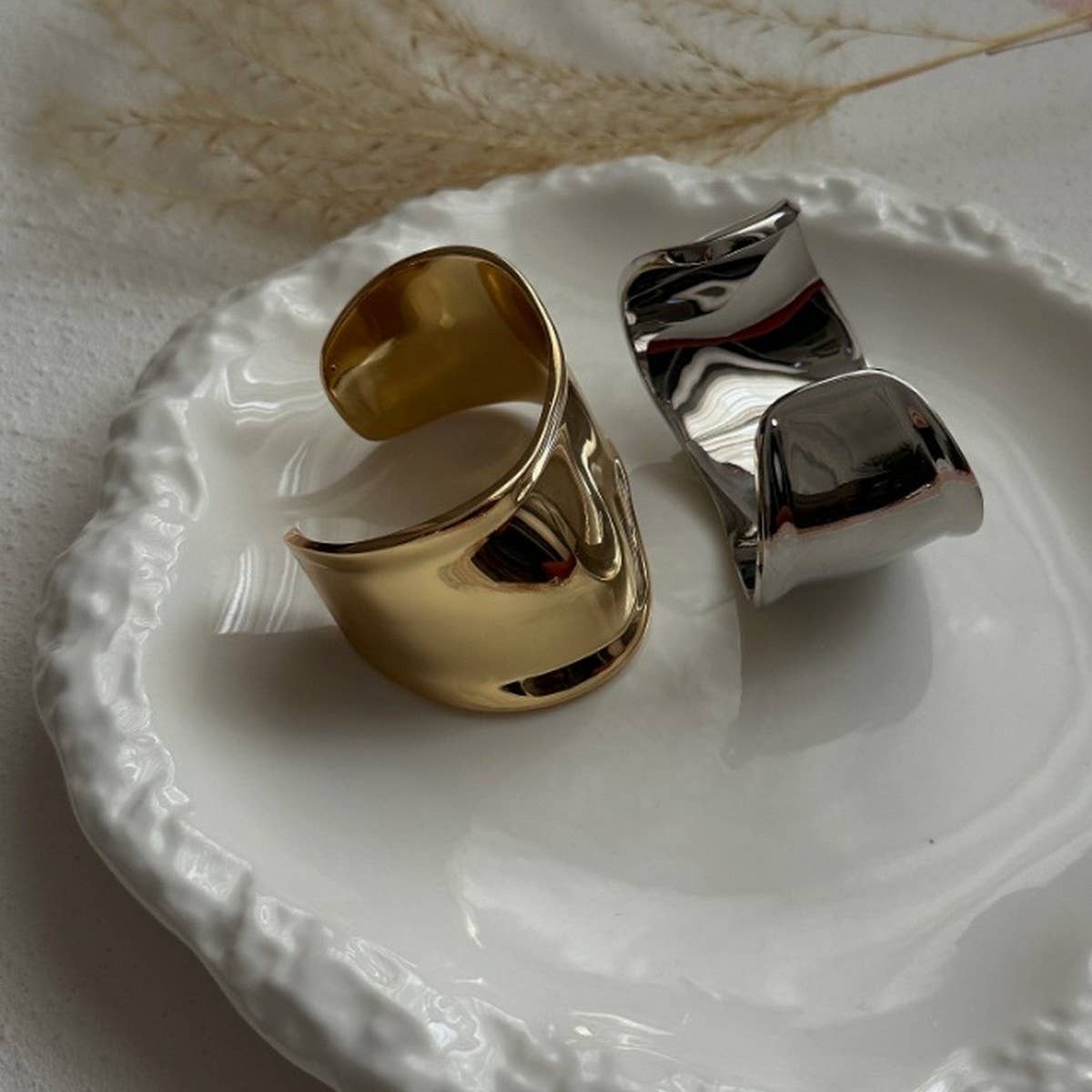 Open Smooth Bracelet