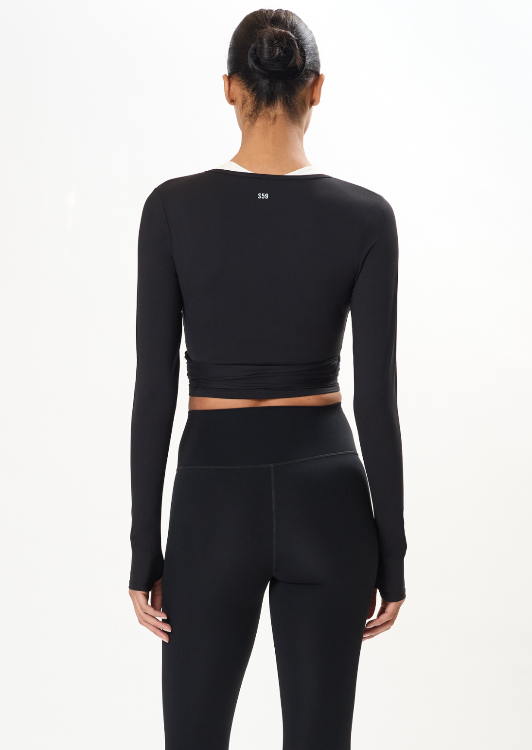 Bella Airweight Wrap - Black