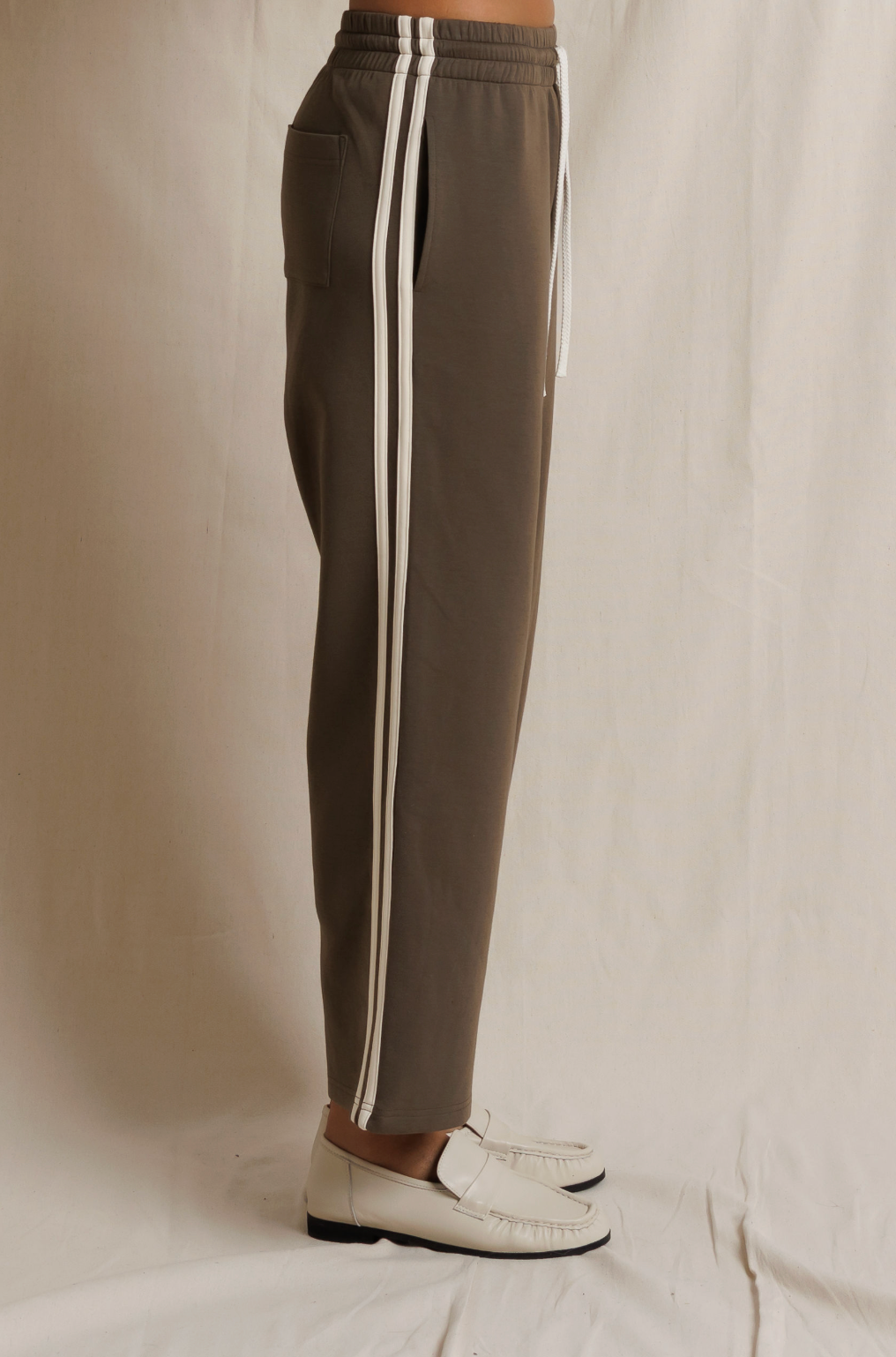 Claude Track Pant - Dark Olive