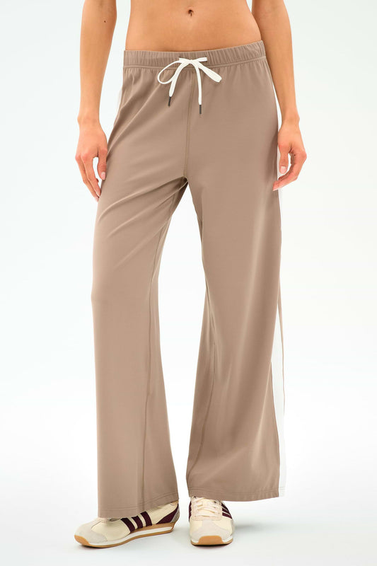 Willow Airweight Wide Leg - Latte