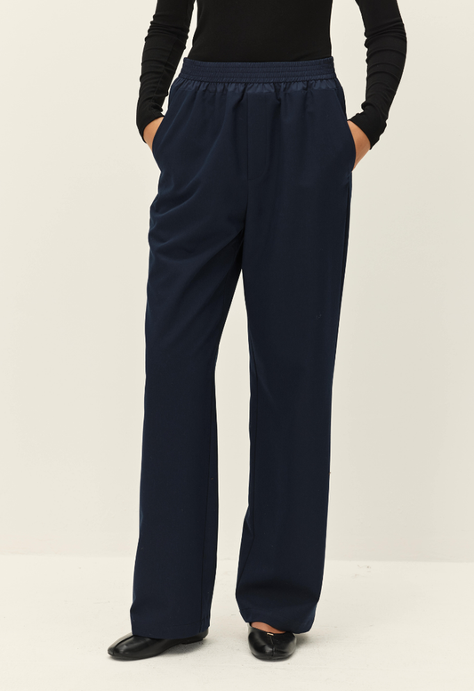 Clair Pant - Navy
