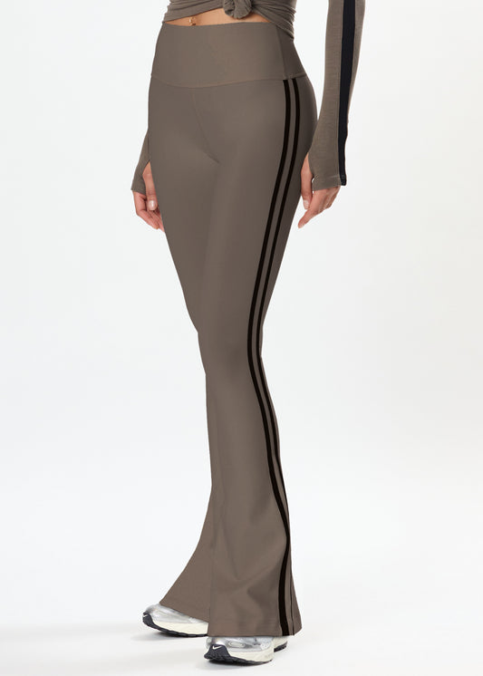Raquel Flare Legging - Lentil
