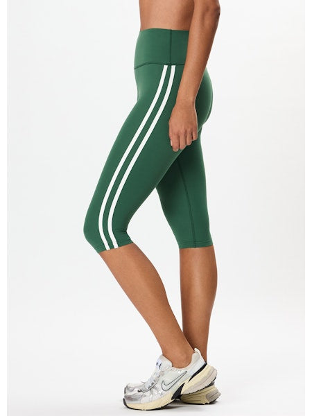 Ella Airweight Capri - Arugula