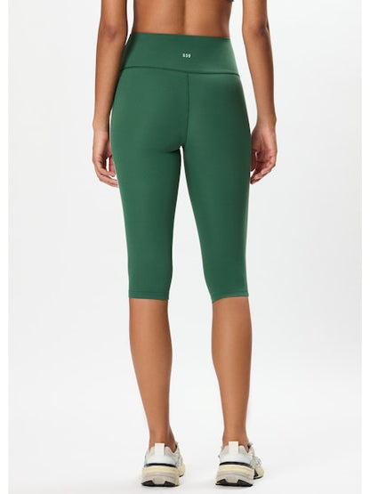 Ella Airweight Capri - Arugula
