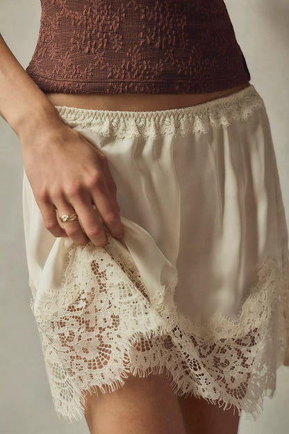 Meet In The Middle Half Skirt - Tofu
