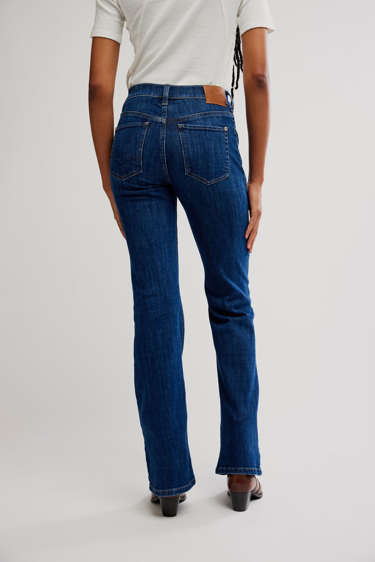 Double Knot Straight Jean
