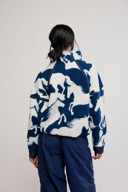 Printed Mountain High Half Zip - Wild Horses