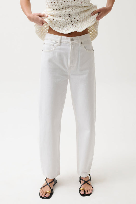Wes Barrel Jean - Vivid White