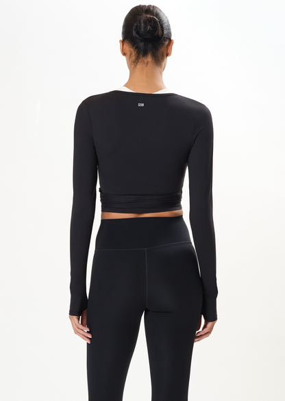 Bella Airweight Wrap - Black